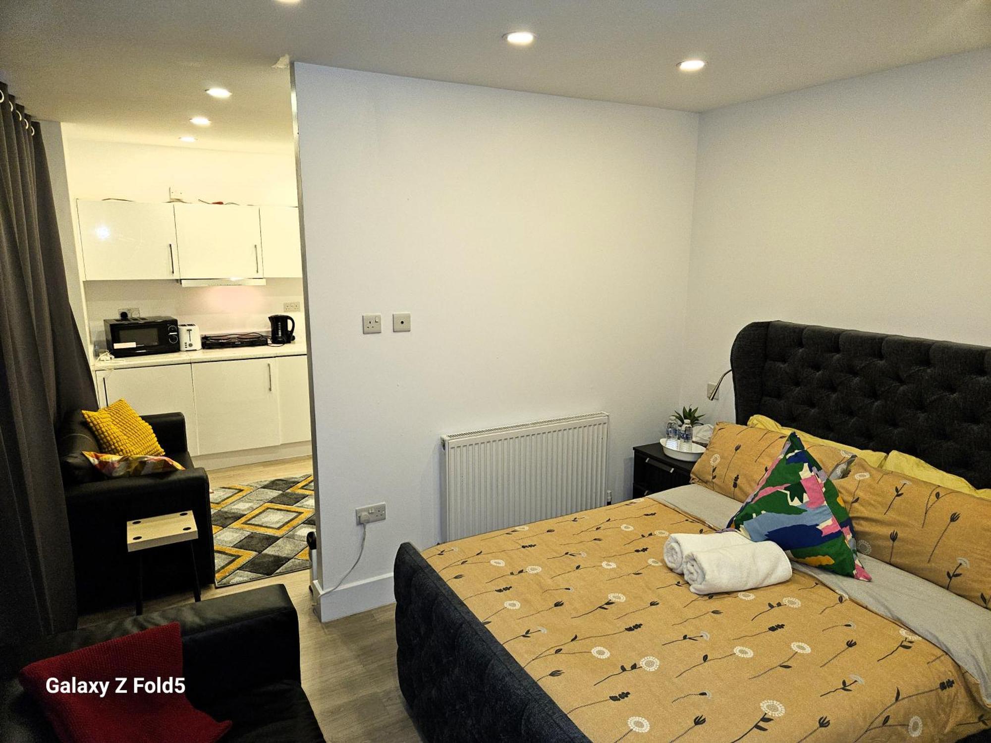 London Sleephouse Partying Is Not Allowed Pls 外观 照片