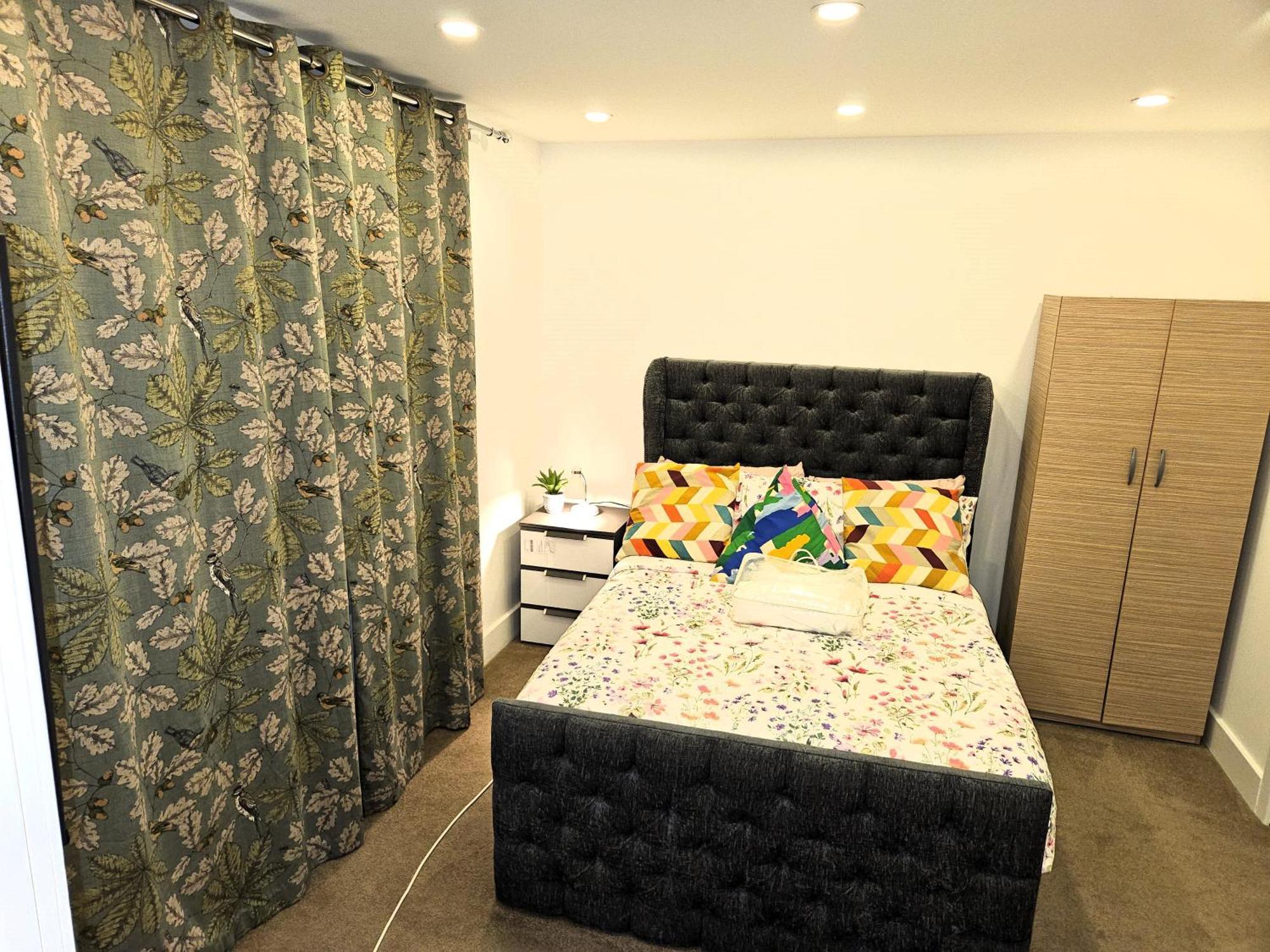 London Sleephouse Partying Is Not Allowed Pls 外观 照片